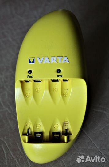 Зарядное устройство для батареек varta
