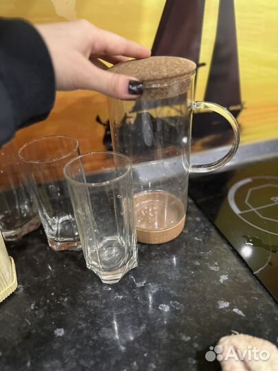 Кувшин и 3 стакана