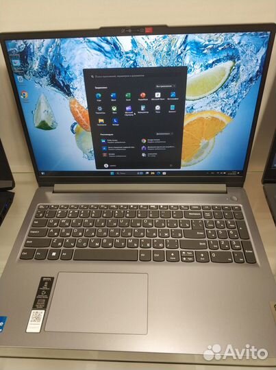 Lenovo 16