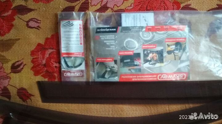 Дефлекторы окон и капота на Тойота Рав 4