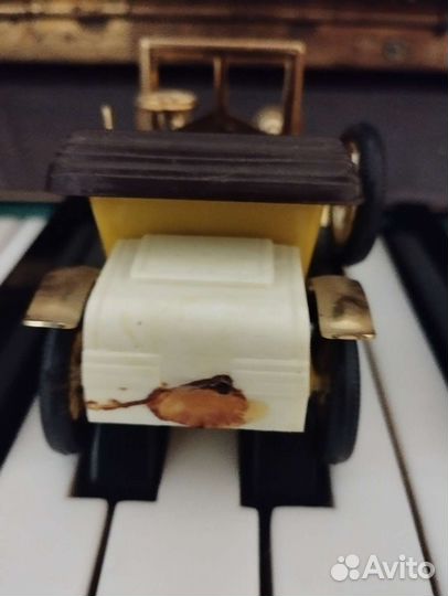 Машинка-сувенир СССР