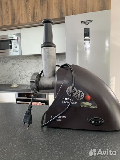 Мясорубка электрическая polaris