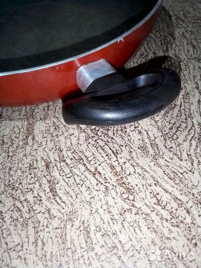 Сковорода с крышкой 30