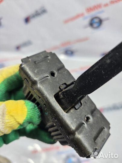 Ограничитель двери передний Bmw X5 E53 M54B30 2005