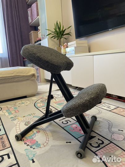 Коленный стул