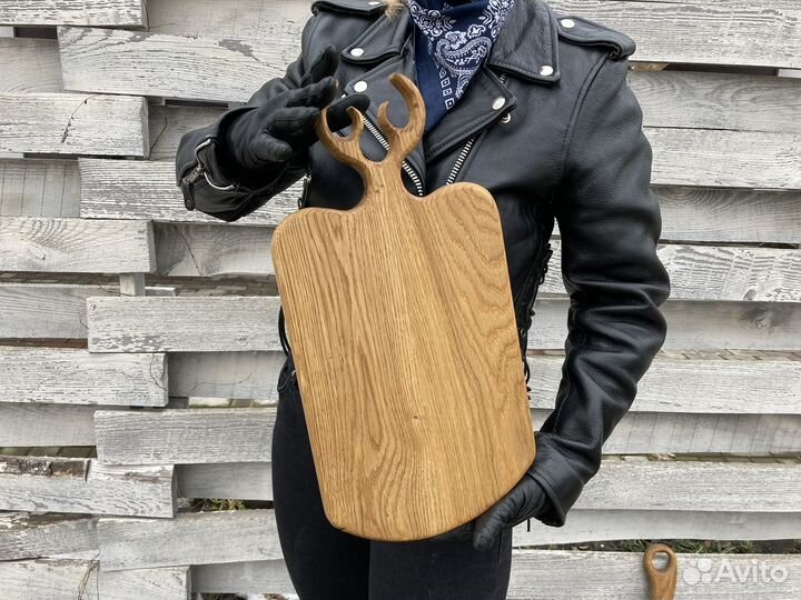 Кухонная дубовая разделочная доска с рожками