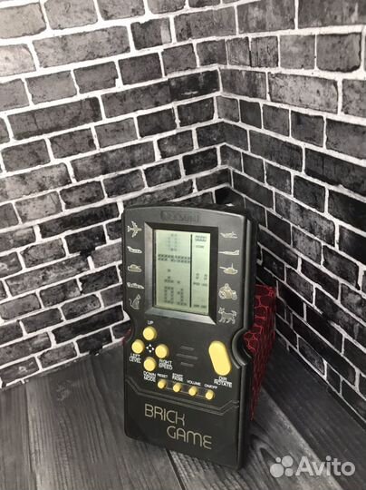 Тетрис из 90х Brick Game