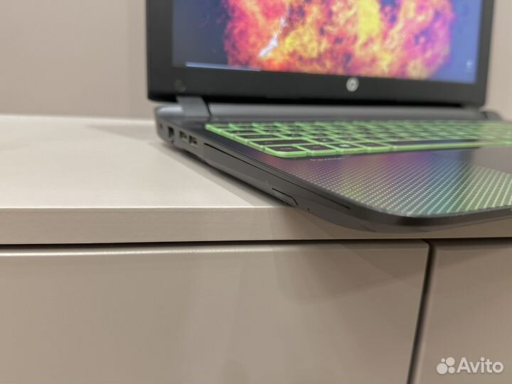 HP i7 6gen/8/GTX950 4gb/ssd+1.5tb/Full HD