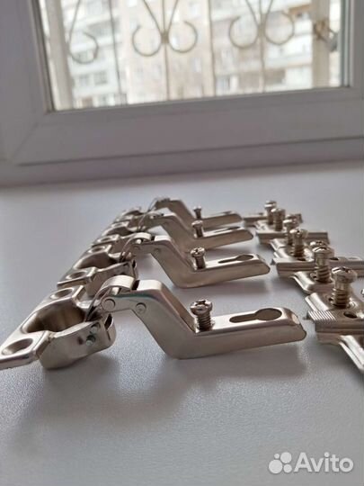 Петли для мебельных дверей 4 штуки