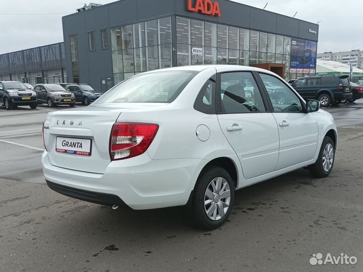 LADA Granta 1.6 МТ, 2023