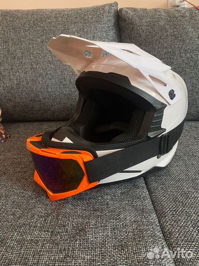 Мотошлем кроссовый бу