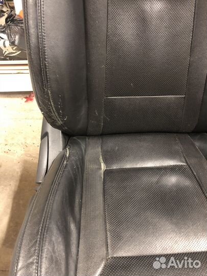 Кожаный салон i40 б/у