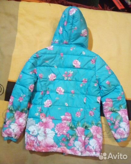 Куртка для девочек. Размер 141-146