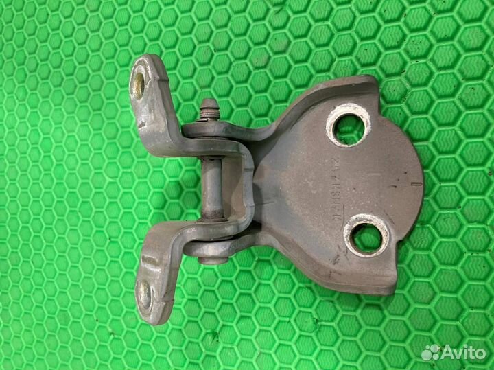 Петля двери верхняя передняя левая Honda Pilot YF1