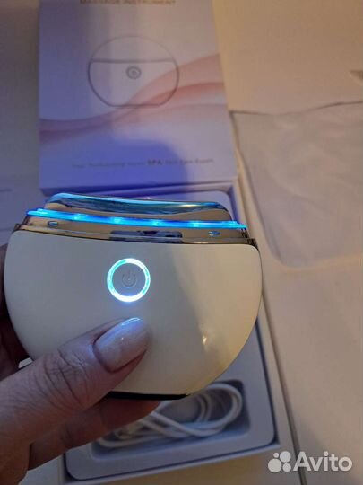 Массажер для лица с микротоками