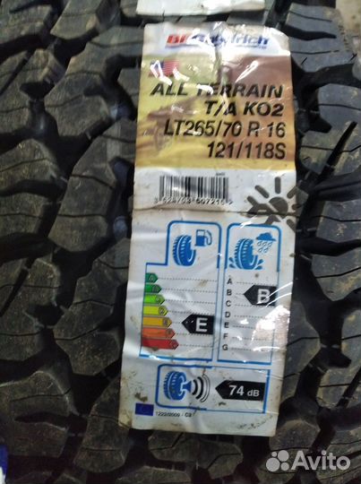 Bfgoodrich All-Terrain T/A KO2 265/70 R16 121S