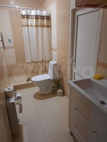 Комната 70 м² в 2-к., 2/2 эт.