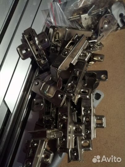 Мебельная фурнитура