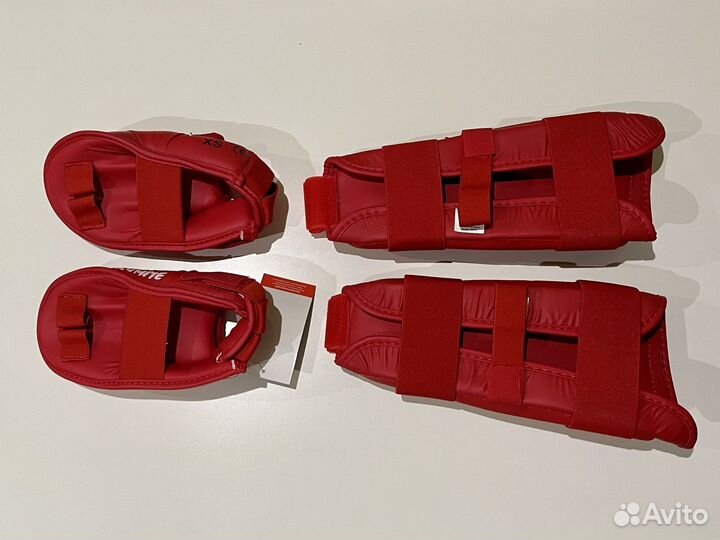 Защита ног для каратэ Hayashi тренировочная красны