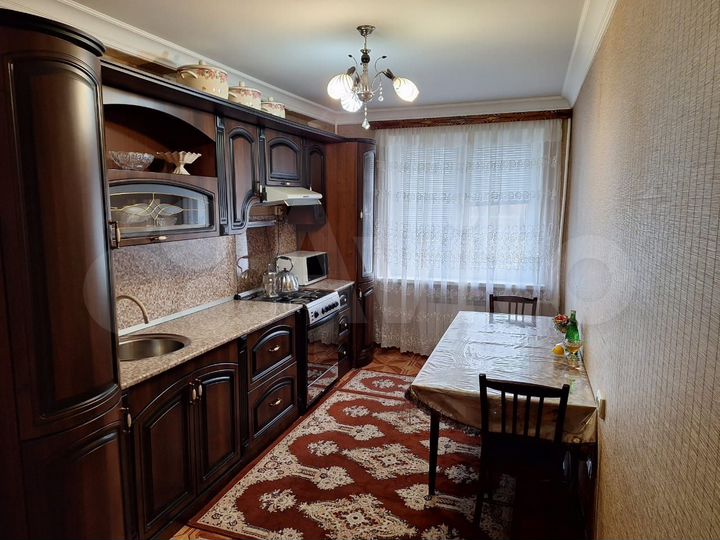 4-к. квартира, 86 м², 3/5 эт.