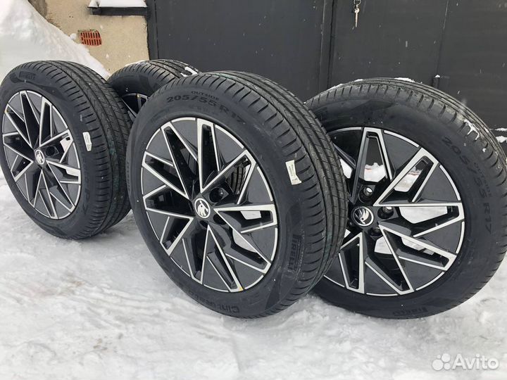 Pirelli Cinturato P7 205/55 R17