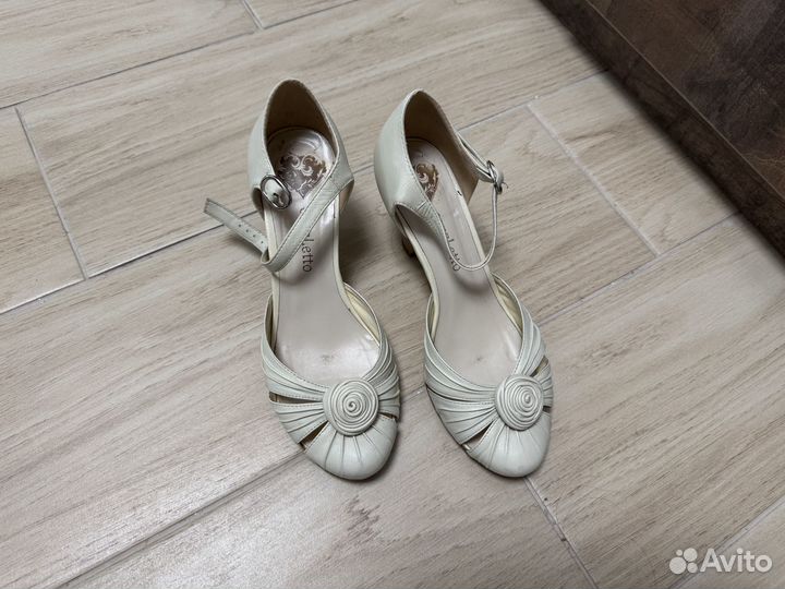 Туфли открытые женские 37 размер натуральная кожа
