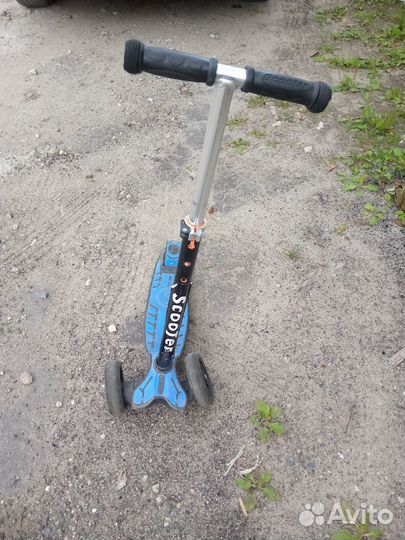 Самокат детский трехколесный