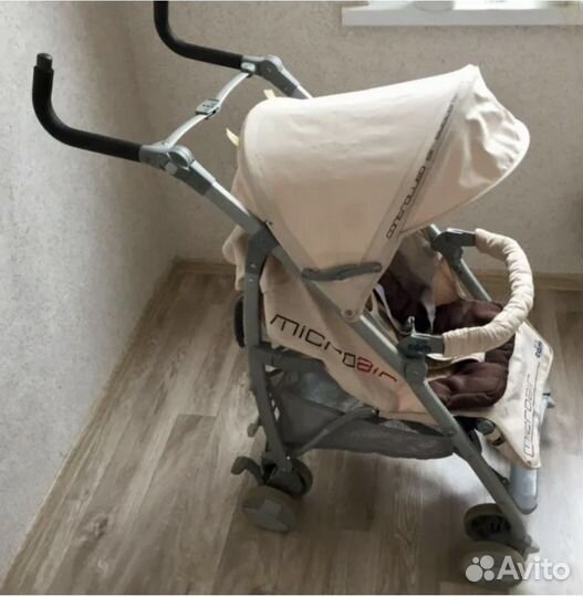 Продам коляску Cam Microair бежевый цвет
