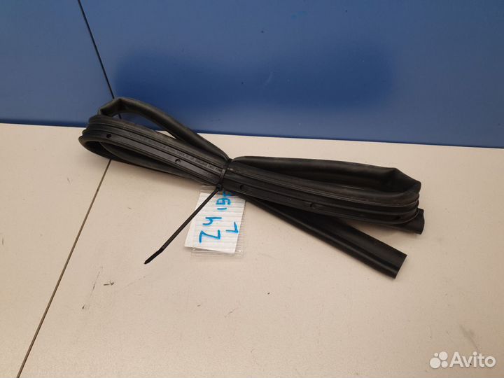 Уплотнитель двери передней левой BMW Z4 G29 2018