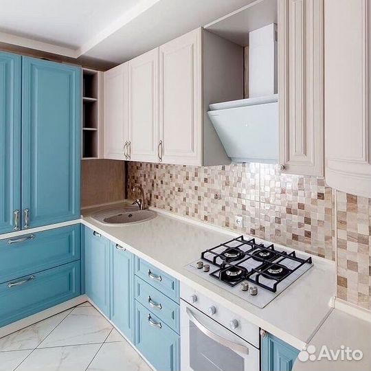 Кухонный гарнитур в современном стиле на заказ