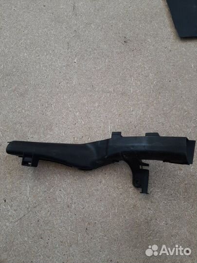 Крепеж кабеля Volkswagen Passat B6 BVY 2007