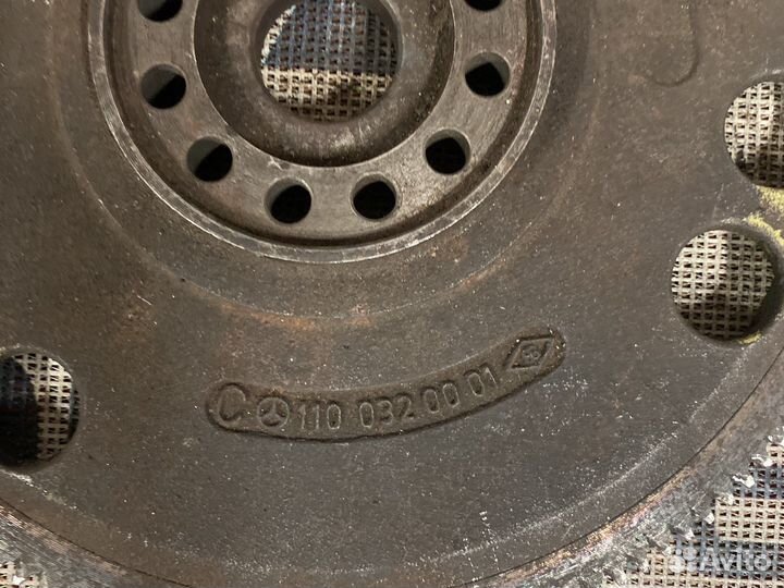 Маховик АКПП Mercedes W126 A1100320001