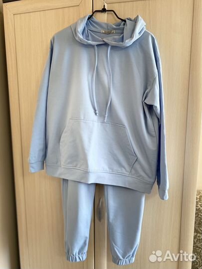 Костюм спортивный