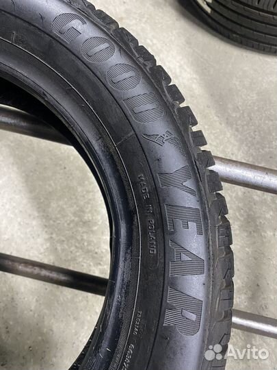 Goodyear UltraGrip 8 165/65 R14
