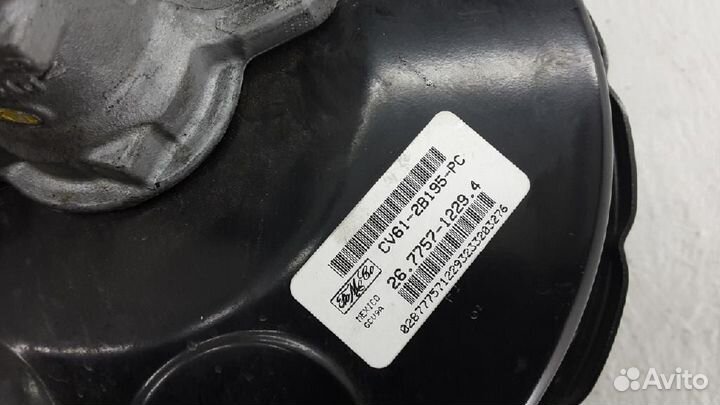 Усилитель тормозов вакуумный Ford Escape