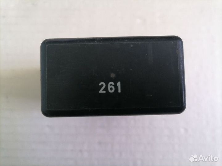Реле 261 VAG 443951257 для Audi 100 (C4) 1991-1994