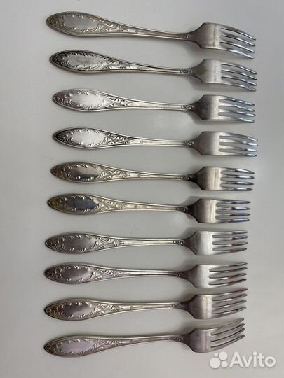 Набор мельхиоровых столовых приборов