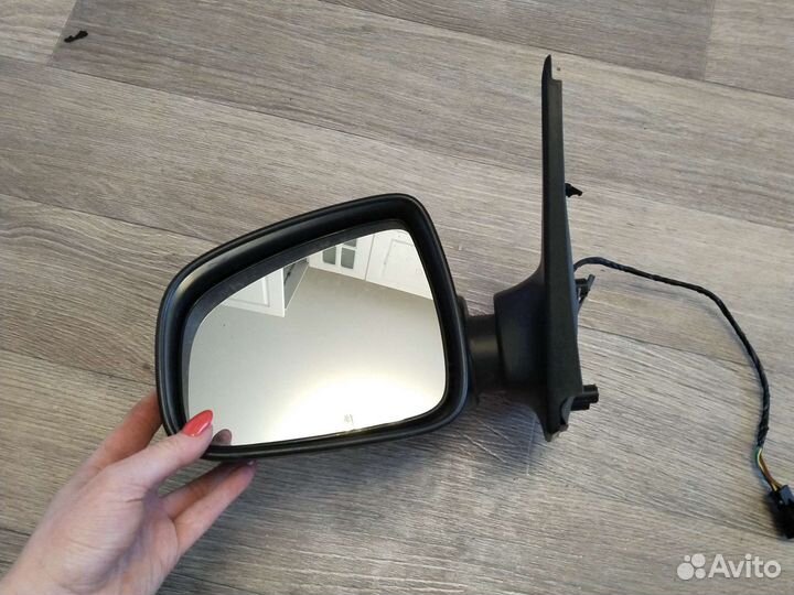 Зеркало левое Renault Logan 2