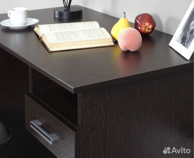 Стол компьютерный