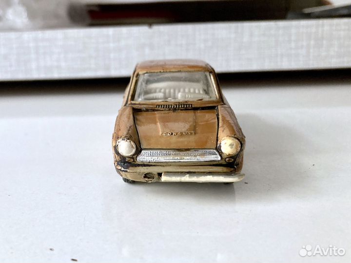 Модель 1:43 Ford Consul Cortina. СССР