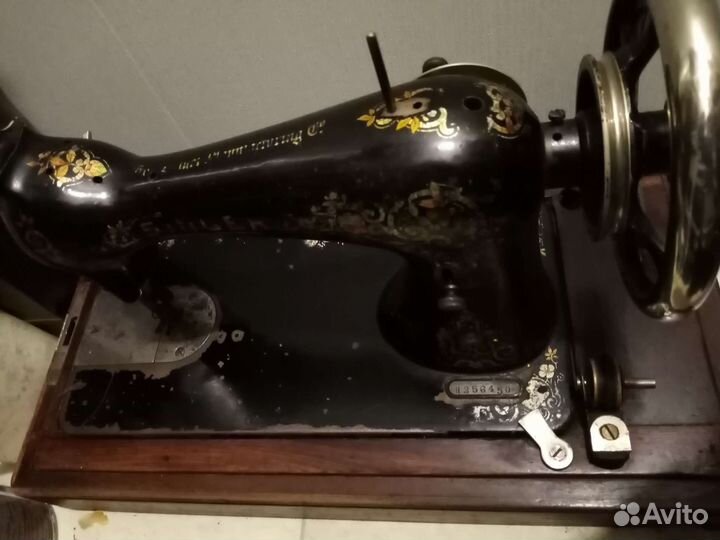 Швейная машина Singer