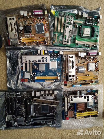 Материнская плата 775