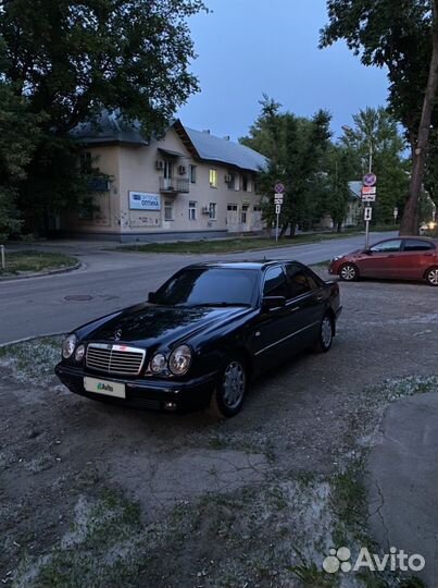 Mercedes-Benz E-класс 3.2 AT, 1997, 290 000 км