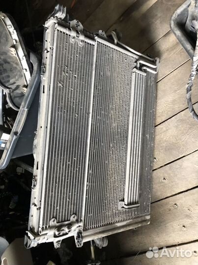 Касета радиаторов Туарег ку7 3.0 дизель