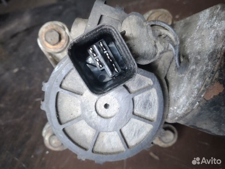 Моторчик стеклоочистителя Hyundai Accent