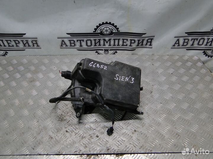 Блок предохранителей Toyota Sienna 3 2012 3.5