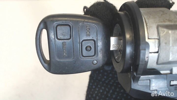 Замок зажигания Toyota Yaris, 2009