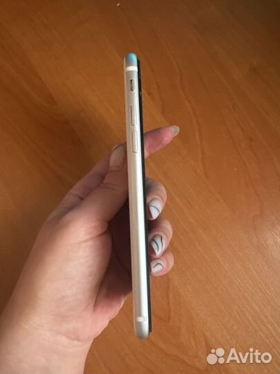 iPhone SE (2020), 64 ГБ