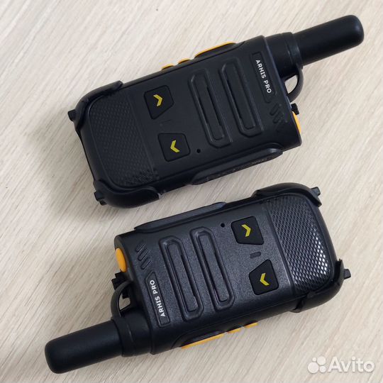 Комплекты раций для сотрудников склада и офиса