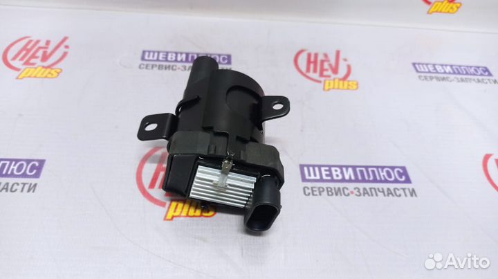 Катушка зажигания Chevrolet Tahoe 2000г